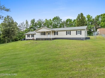 604 Reed Dr, Powell, TN 37849