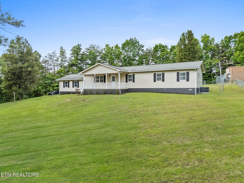 604 Reed Dr, Powell, TN 37849