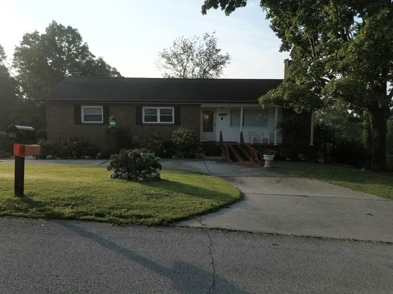 604 W Ridgecrest, Kingston, TN 37763