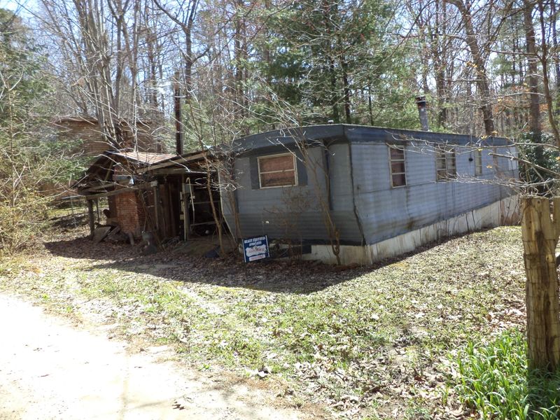 6043 S Circle Dr, Tallassee, TN 37878