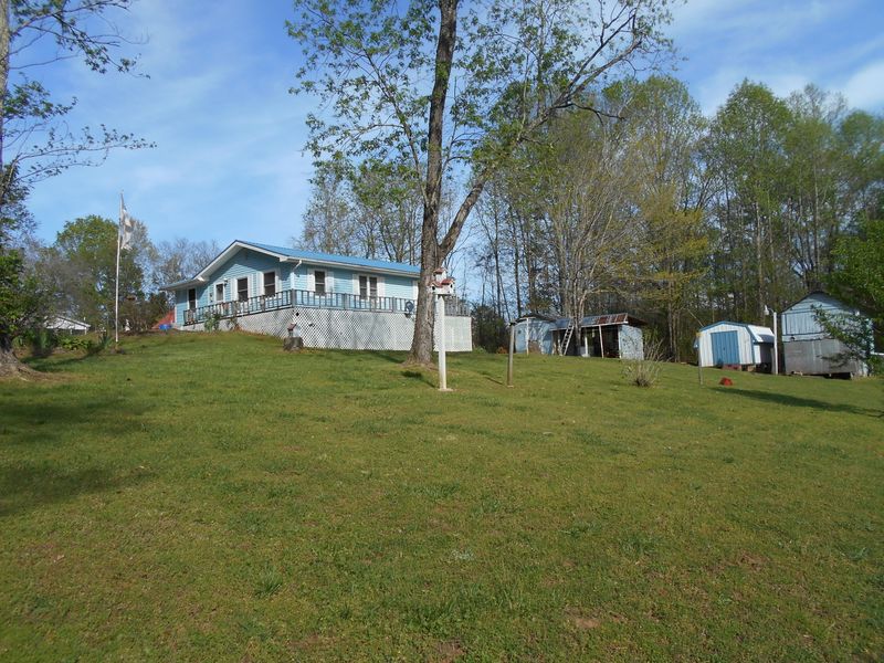 605 Chestuee Ave, Englewood, TN 37329