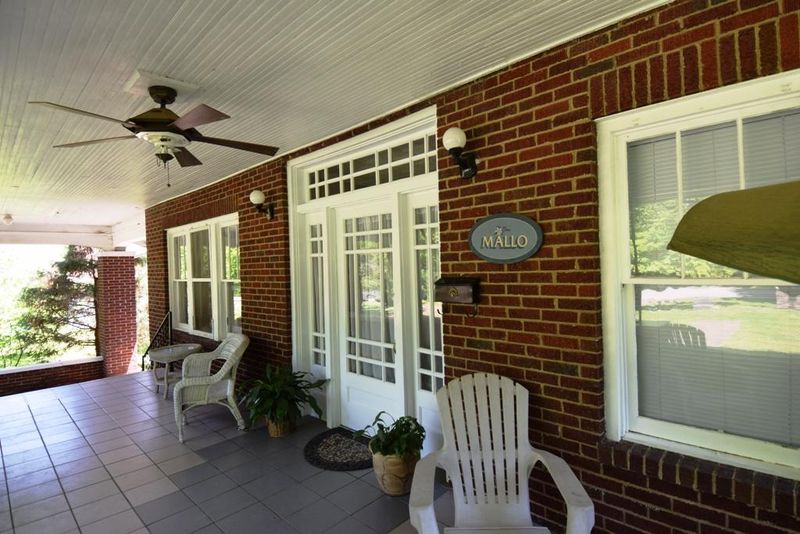 605 College Ave, Loudon, TN 37774