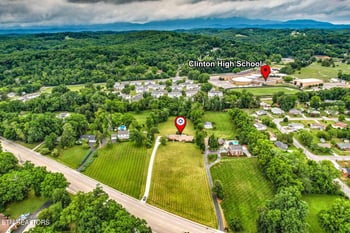 605 S Charles G Seivers Blvd, Clinton, TN 37716