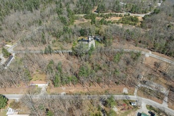 6054 Loch Loosa Dr, Crossville, TN 38572