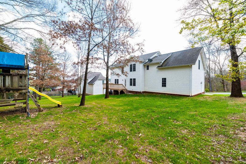 6056 Whisper Ridge Ln, Corryton, TN 37721
