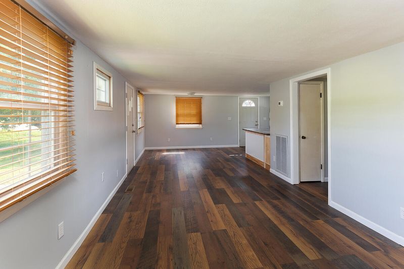 606 Catawba Ave, Clinton, TN 37716