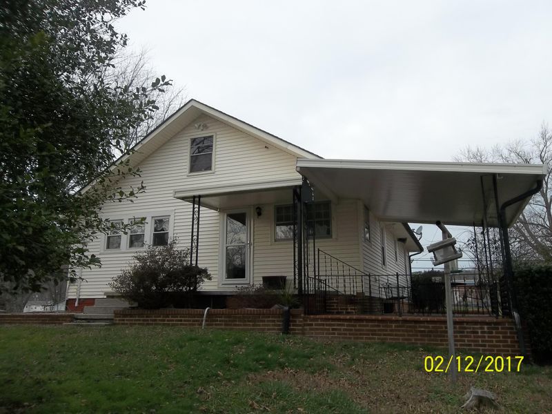 606 E Forth St, Rocky Top, TN 37769
