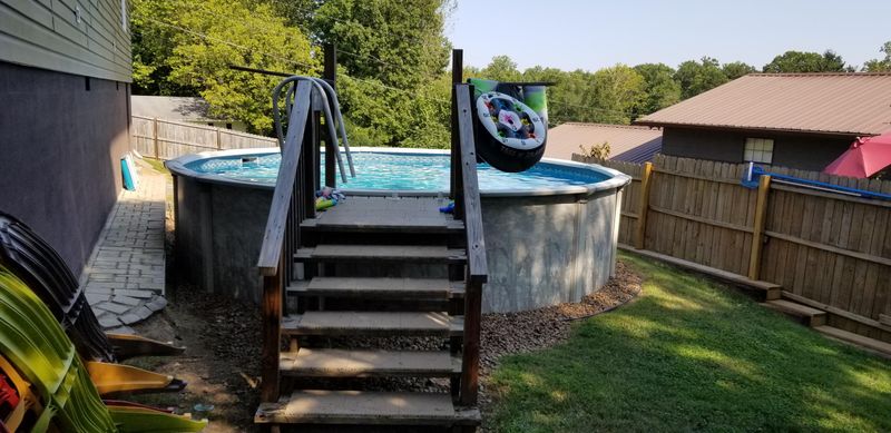 606 Red Bud Ln, Oliver Springs, TN 37840