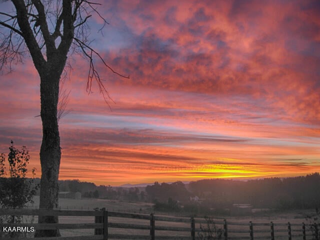 6069 Morganton Rd, Greenback, TN 37742