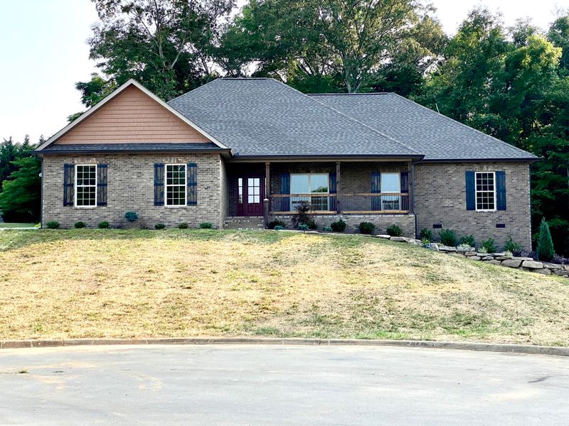 607 Bainbridge Dr, Walland, TN 37886