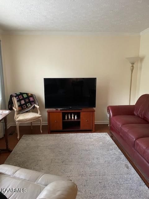 607 Spring St, Clinton, TN 37716