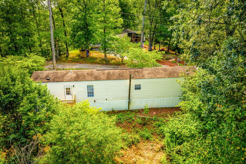 607 Three Point Rd, Vonore, TN 37885