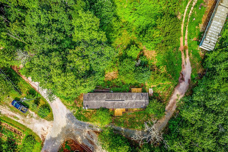 607 Three Point Rd, Vonore, TN 37885