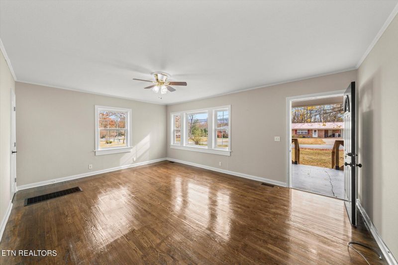 608 Bryant St, Etowah, TN 37331