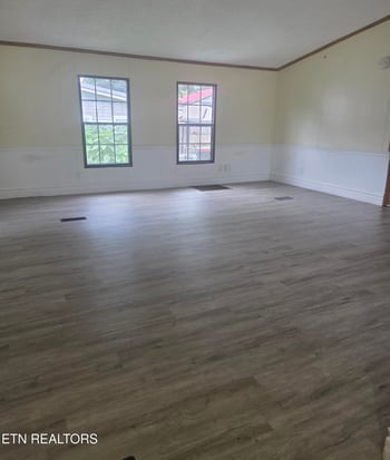 608 Church St, Loudon, TN 37774