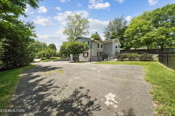 608 Churchill Rd, Knoxville, TN 37909