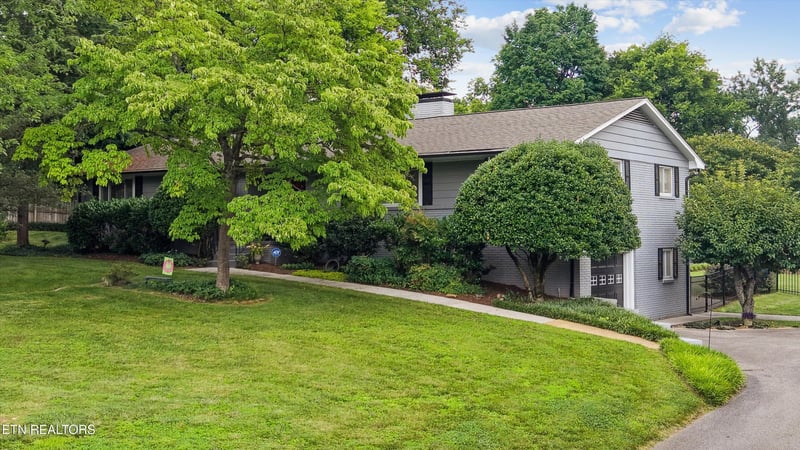 608 Churchill Rd, Knoxville, TN 37909
