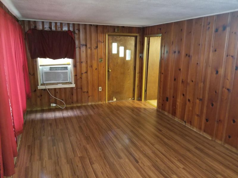 608 Garden Ave, Oliver Springs, TN 37840