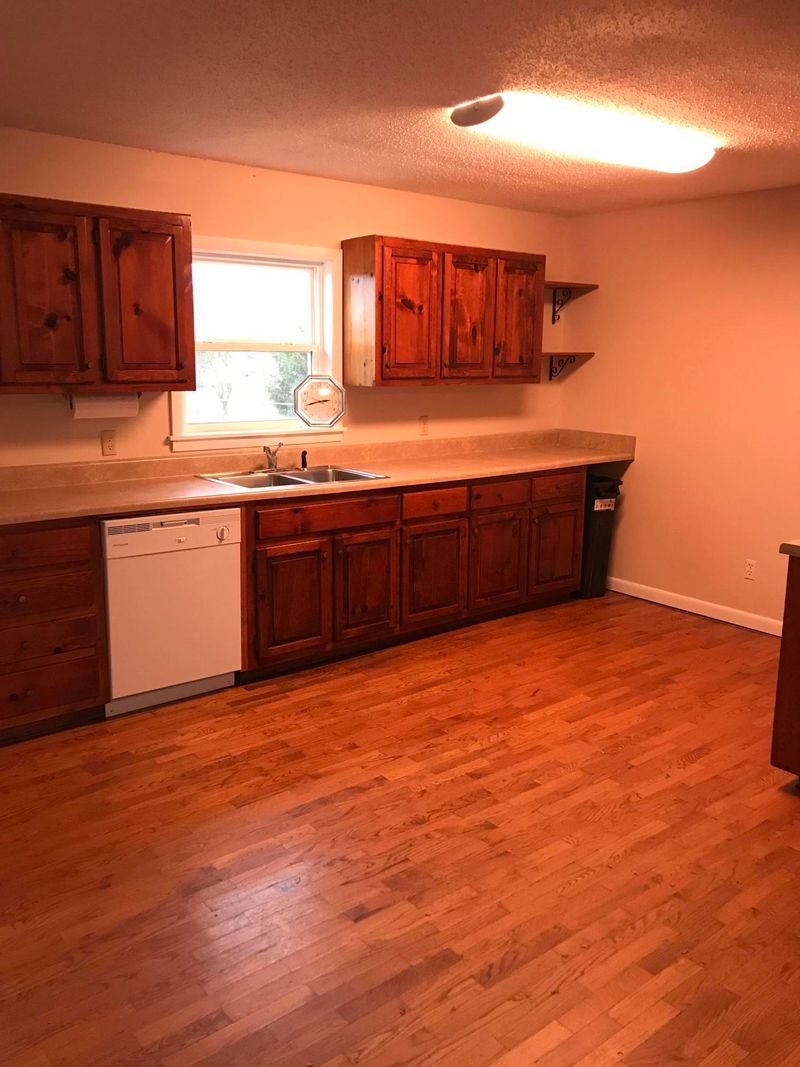 608 Gordon Rd, Crossville, TN 38572