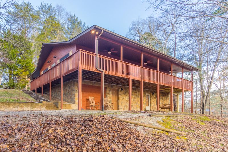 608 Haven Ln, Sevierville, TN 37876
