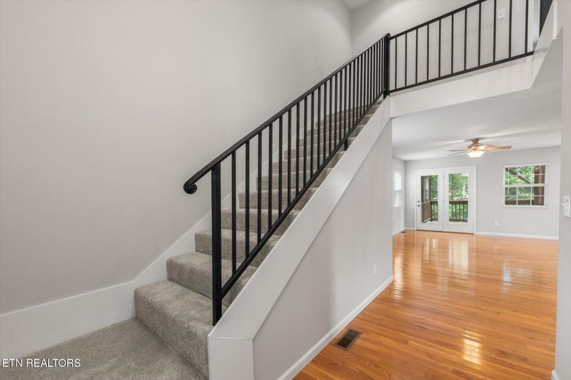 608 Lynnwood Dr, Athens, TN 37303