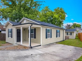 608 Middle St, Maryville, TN 37804