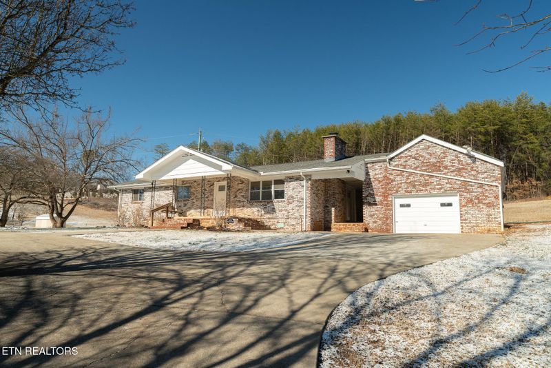 608 Mountain View Dr, Seymour, TN 37865