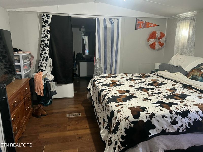 608 Old Slag Rd, Vonore, TN 37885