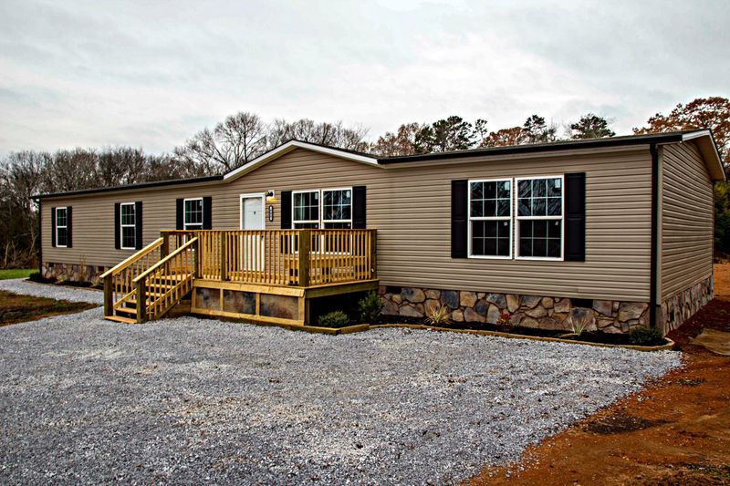608 S Matlock Ave, Athens, TN 37303