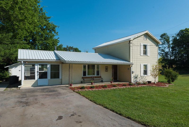 6080 E Town Creek Rd, Lenoir City, TN 37772