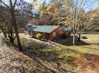609 Cartertown Rd, Gatlinburg, TN 37738