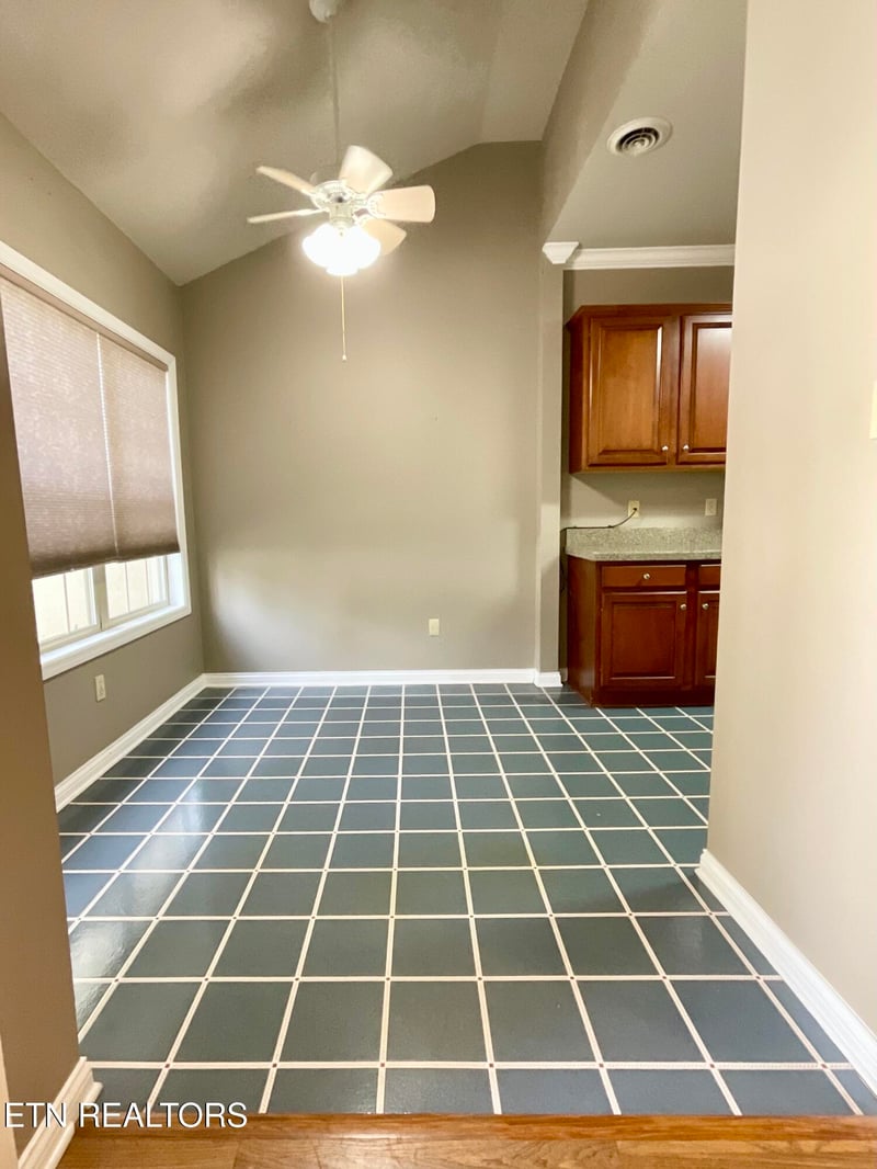 609 Chapel Point Ln #1, Knoxville, TN 37934