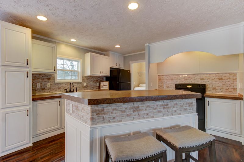 609 Cusick Rd, Maryville, TN 37804