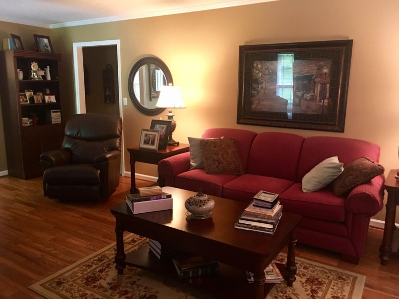 609 Robinson Dr, Loudon, TN 37774