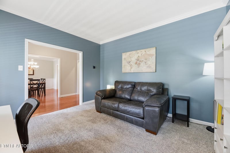 609 Spring Branch Ln, Knoxville, TN 37934