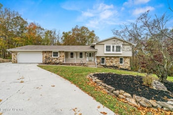 609 Stephens Rd, Rocky Top, TN 37769
