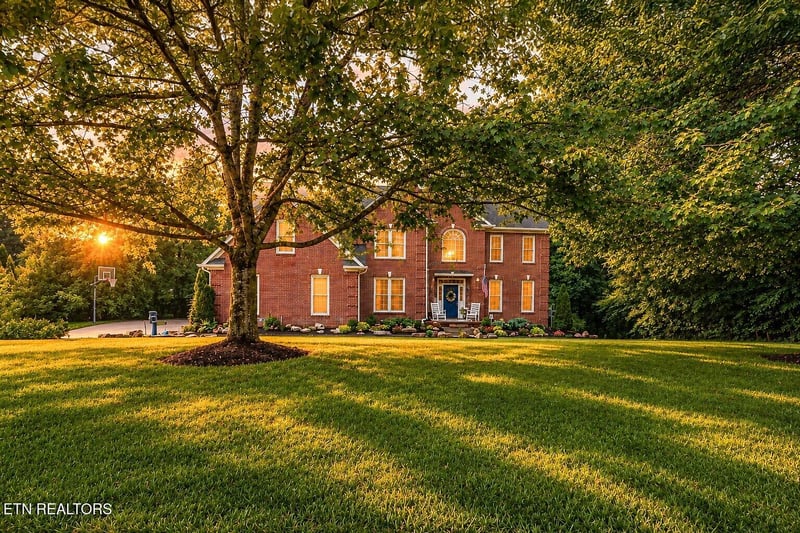 609 Trowbridge Ln, Knoxville, TN 37934