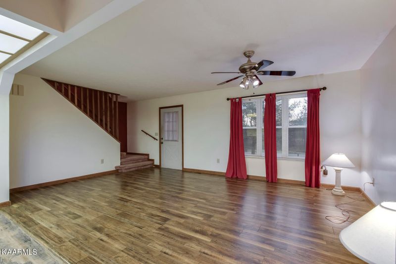6095 W Lee Hwy, Loudon, TN 37774