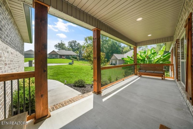 610 Bainbridge Dr, Walland, TN 37886