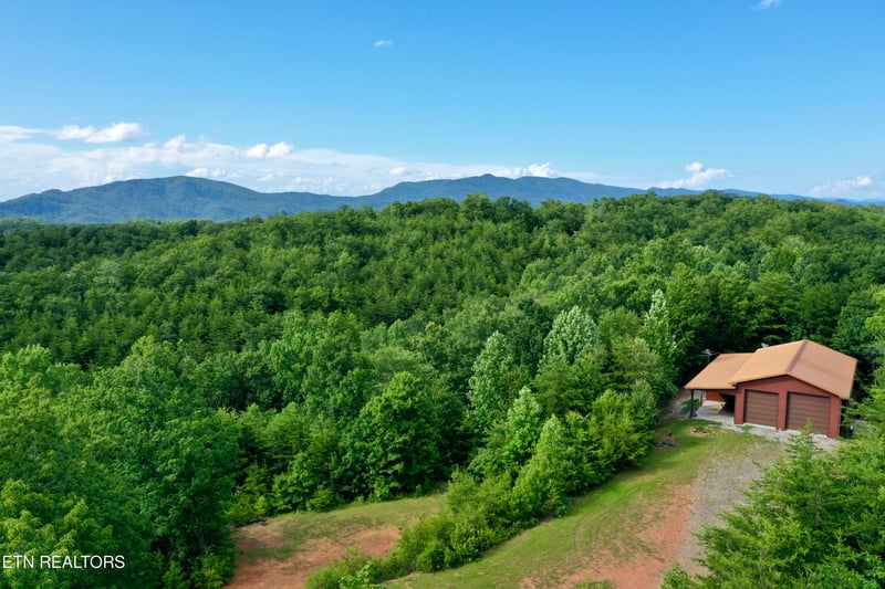 610 Cooper Rd, Vonore, TN 37885