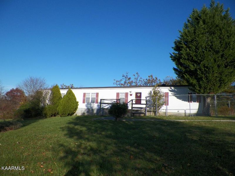 610 Quail Run Ln, Lafollette, TN 37766