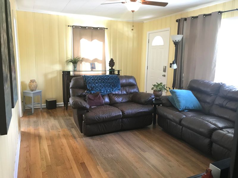 610 W 7th Ave, Lenoir City, TN 37771
