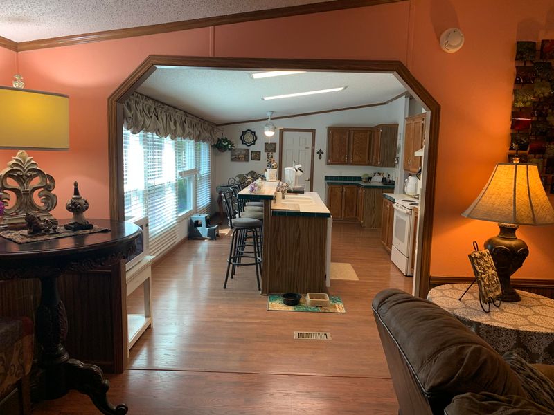 6100 Old Sugar Limb Rd, Loudon, TN 37774