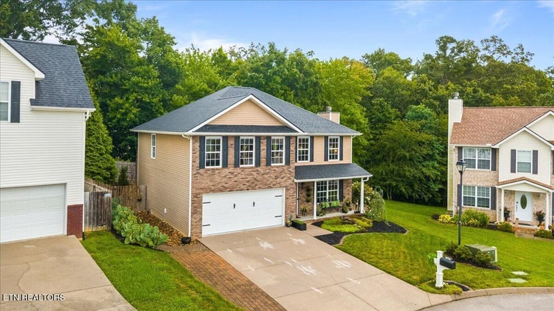 6101 Starflower Ln, Powell, TN 37849