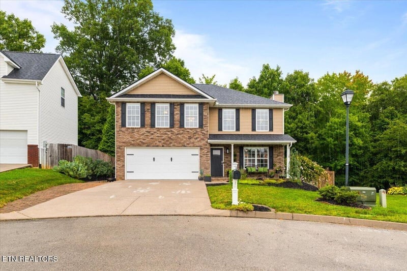 6101 Starflower Ln, Powell, TN 37849