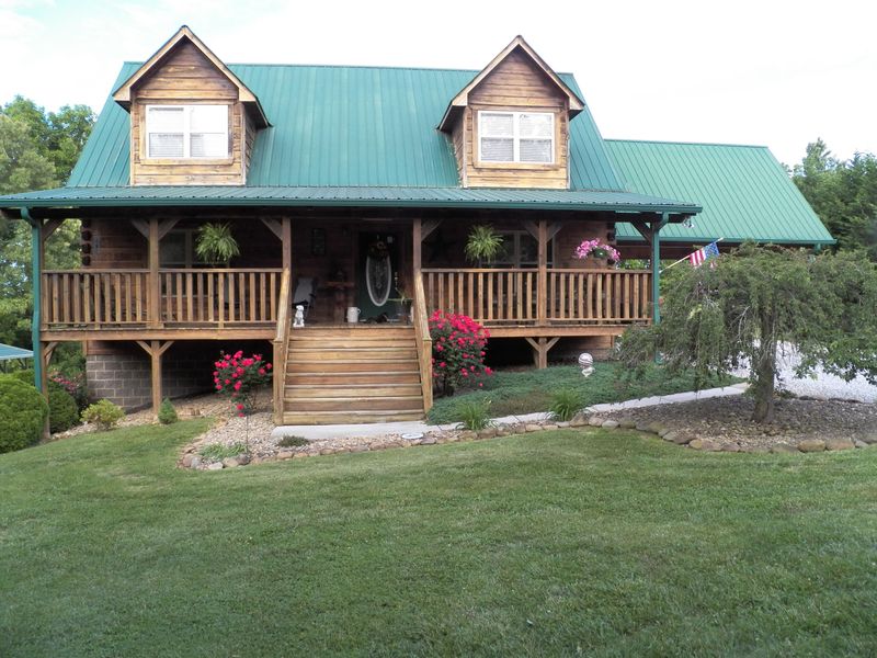 6103 Grimes Rd, Loudon, TN 37774