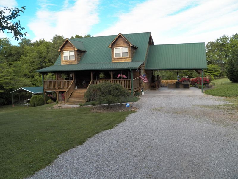 6103 Grimes Rd, Loudon, TN 37774