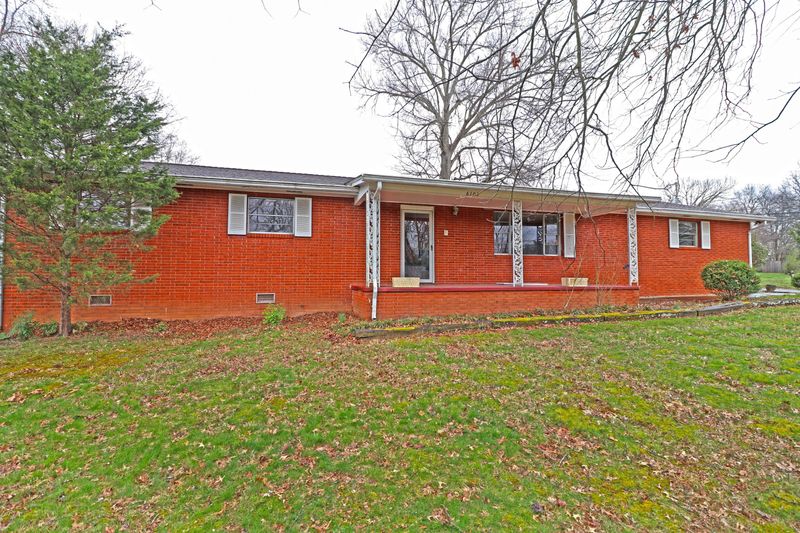 6105 Frontier Tr, Knoxville, TN 37920