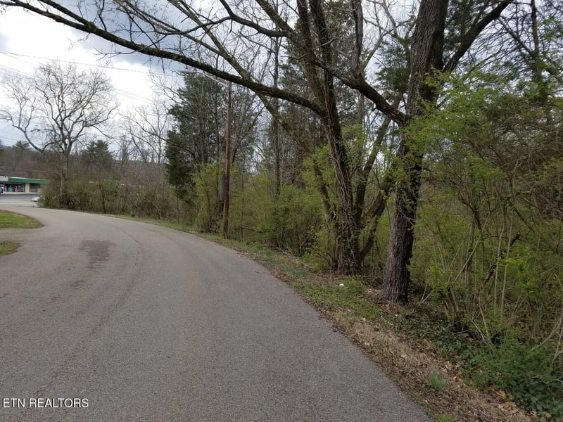 6106 Chapman Hwy, Knoxville, TN 37920