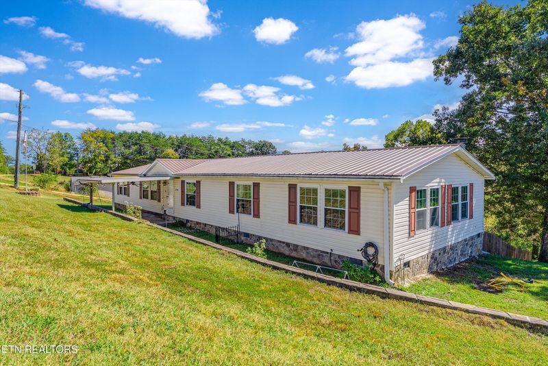 6106 Lanier Rd, Maryville, TN 37801